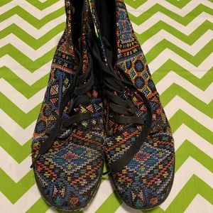 Dr martens hackney 10